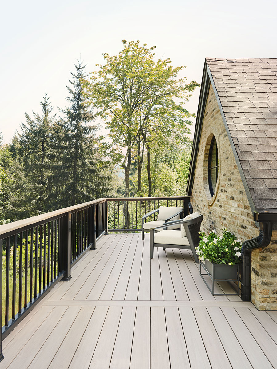 TImberTech-Landmark-French-White-Oak-Decking-Straight3_RT