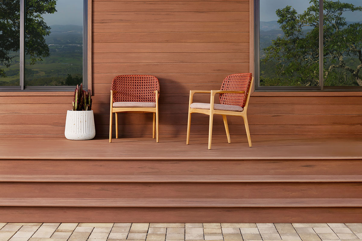 TimberTech-Mahogany-Vintage-Cladding-Hero-deck-angle-0382